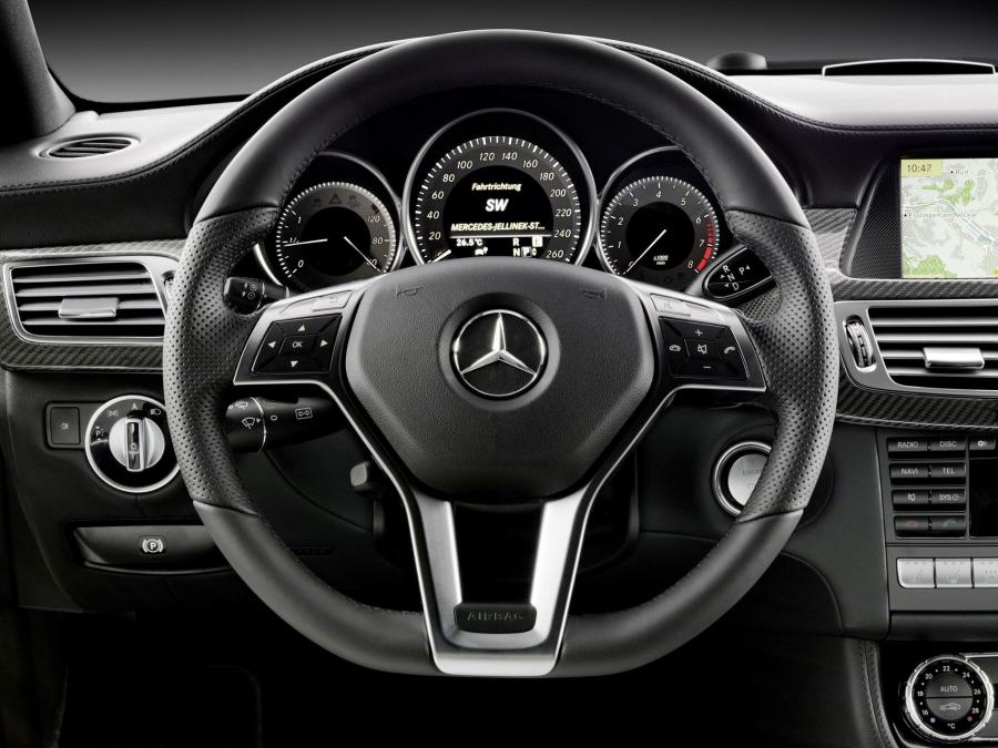  Mercedes-Benz CLS350 AMG Sports Package 2010 года  (фото 23 из 28)
